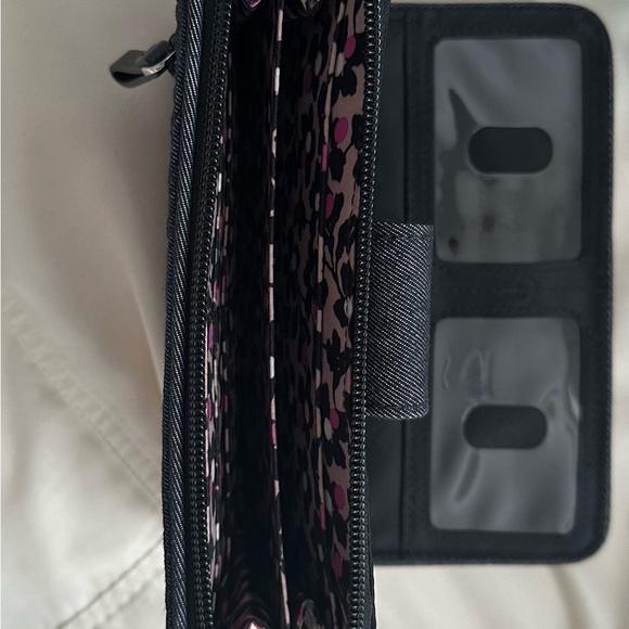 Vera Bradley quilted wallet - Picture 4 of 6